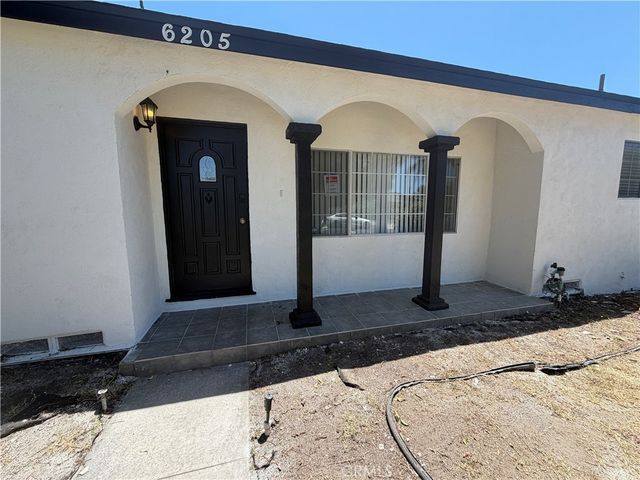 6250 Babcock Avenue, North Hollywood, CA 91606