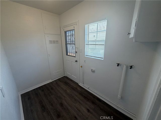 6250 Babcock Avenue, North Hollywood, CA 91606