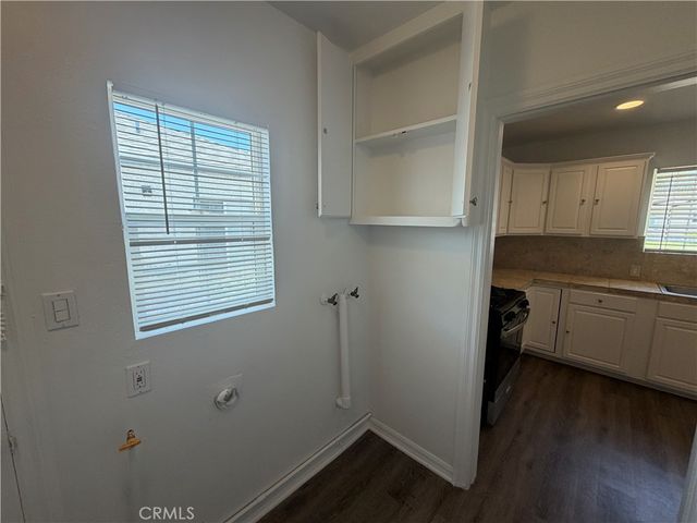 6250 Babcock Avenue, North Hollywood, CA 91606