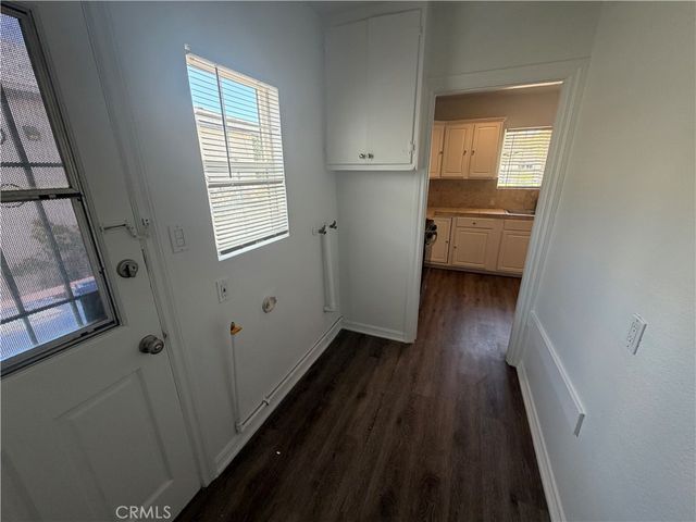 6250 Babcock Avenue, North Hollywood, CA 91606