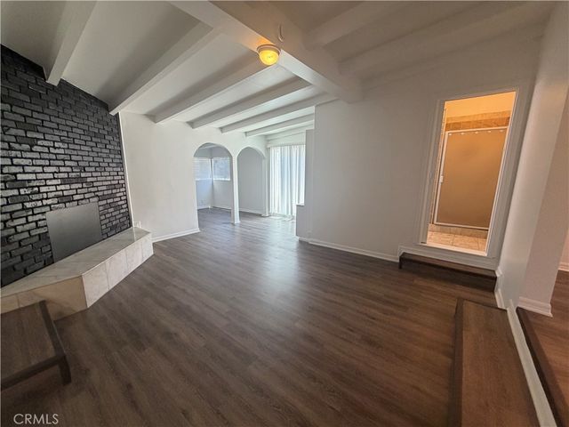 6250 Babcock Avenue, North Hollywood, CA 91606
