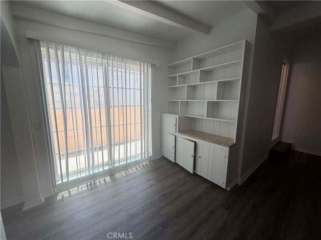 6250 Babcock Avenue, North Hollywood, CA 91606