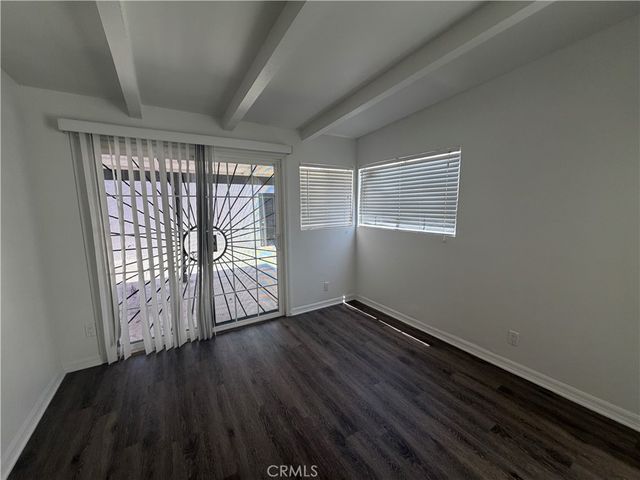 6250 Babcock Avenue, North Hollywood, CA 91606