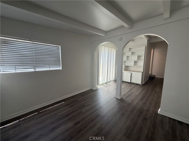 6250 Babcock Avenue, North Hollywood, CA 91606