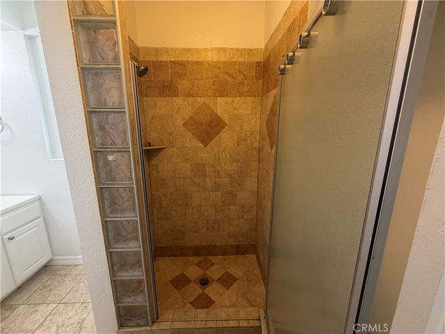 6250 Babcock Avenue, North Hollywood, CA 91606