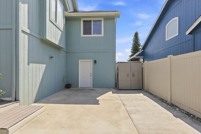 506 S Shelley Lake Ln, Spokane Valley, WA 99037
