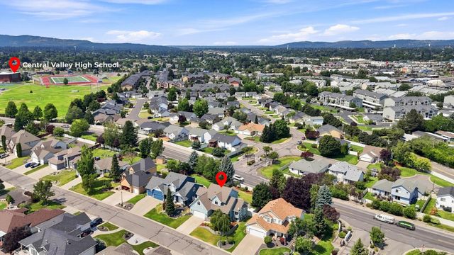 506 S Shelley Lake Ln, Spokane Valley, WA 99037