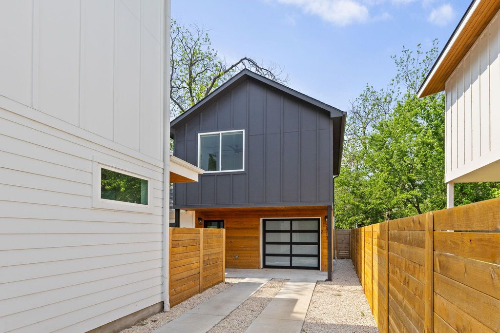 2813 Prado ST 2, Austin, TX 78702