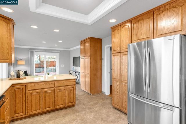 2081 2081 Essenay Ave, Walnut Creek, CA 94597