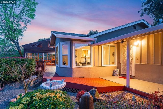 2081 2081 Essenay Ave, Walnut Creek, CA 94597