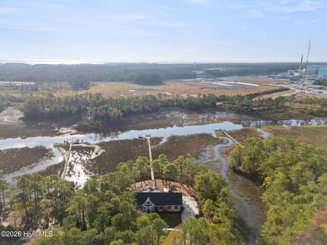 6465 Walden Pond Lane, Southport, NC 28461