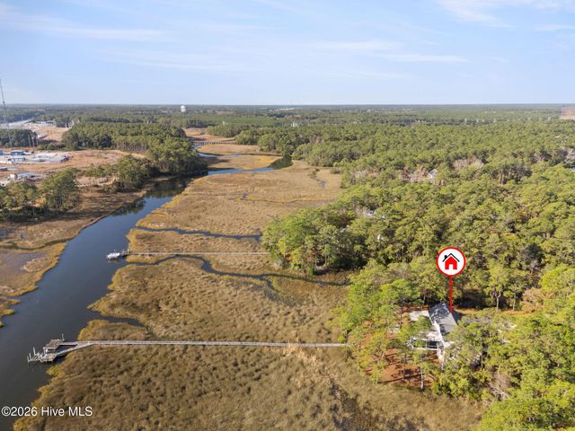 6465 Walden Pond Lane, Southport, NC 28461