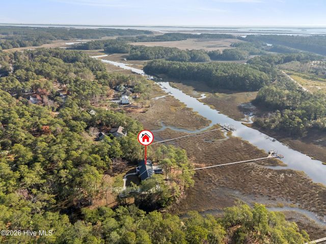 6465 Walden Pond Lane, Southport, NC 28461