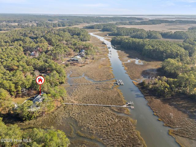 6465 Walden Pond Lane, Southport, NC 28461