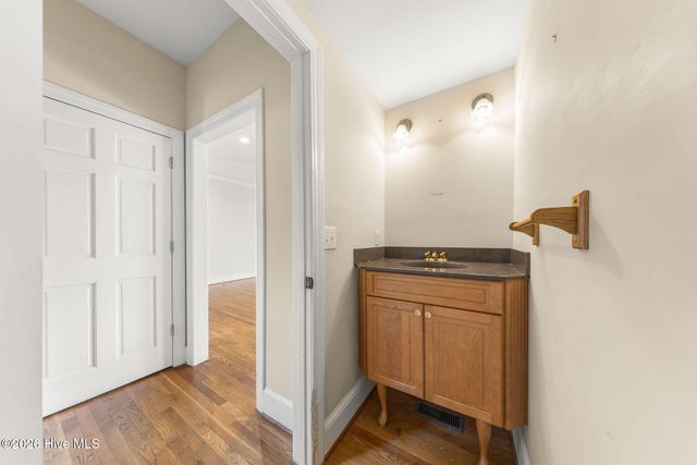 6465 Walden Pond Lane, Southport, NC 28461