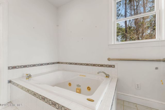 6465 Walden Pond Lane, Southport, NC 28461