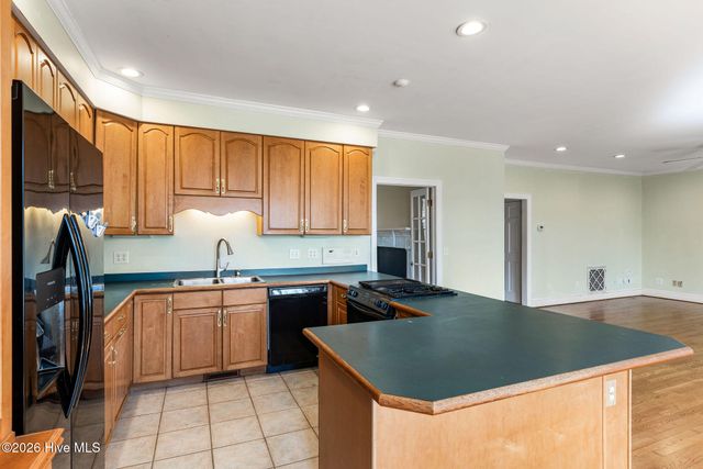 6465 Walden Pond Lane, Southport, NC 28461