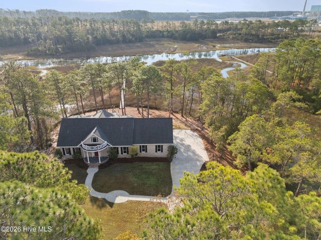 6465 Walden Pond Lane, Southport, NC 28461