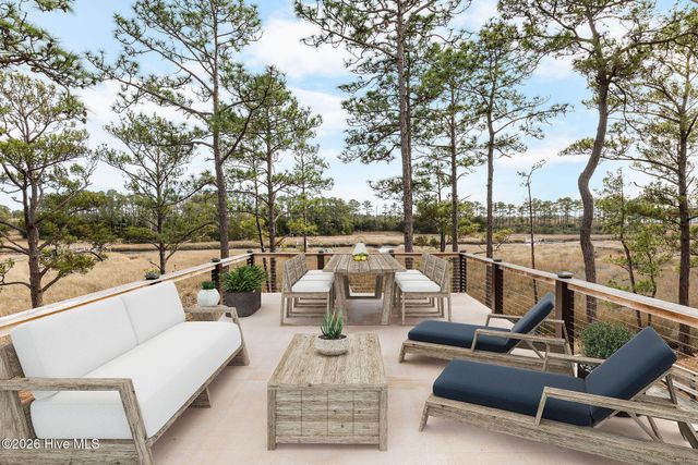 6465 Walden Pond Lane, Southport, NC 28461