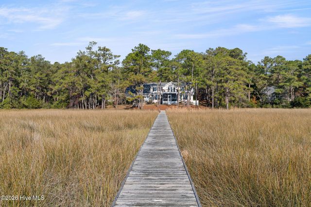 6465 Walden Pond Lane, Southport, NC 28461