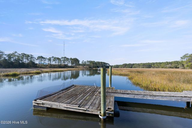 6465 Walden Pond Lane, Southport, NC 28461