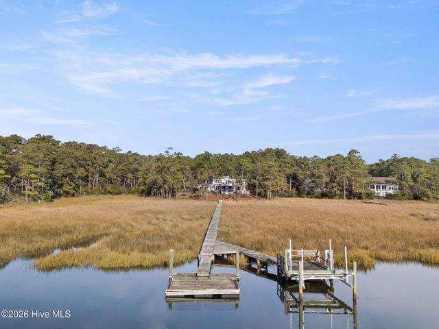 6465 Walden Pond Lane, Southport, NC 28461