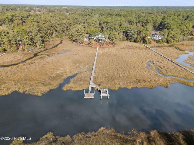 6465 Walden Pond Lane, Southport, NC 28461