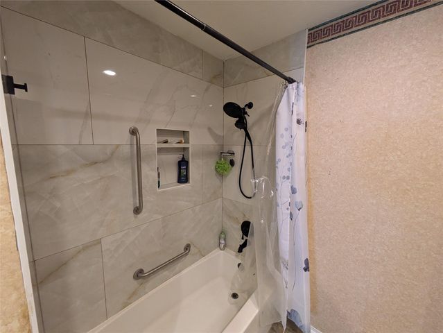 9222 Symphonic Lane, Houston, TX 77040