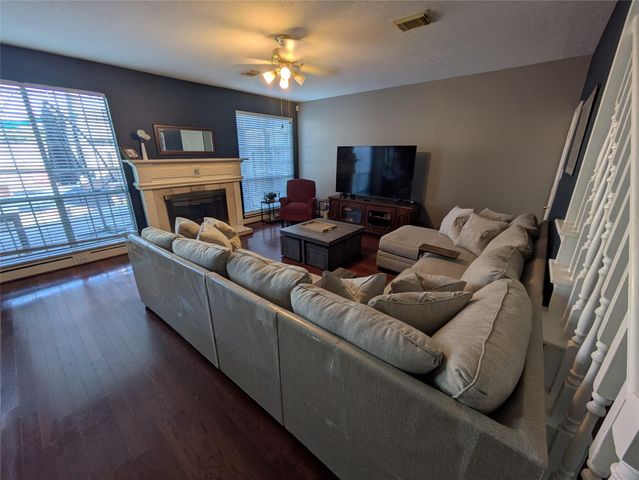 9222 Symphonic Lane, Houston, TX 77040