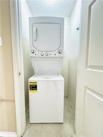 1219 W Carmen Avenue, Edinburg, TX 78541