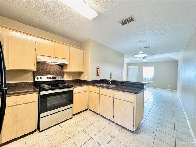 1219 W Carmen Avenue, Edinburg, TX 78541