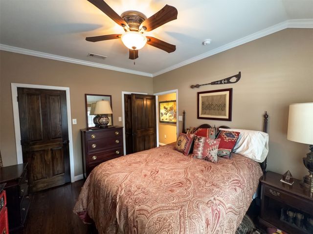 622 Ridgecrest Drive, Irving, TX 75060