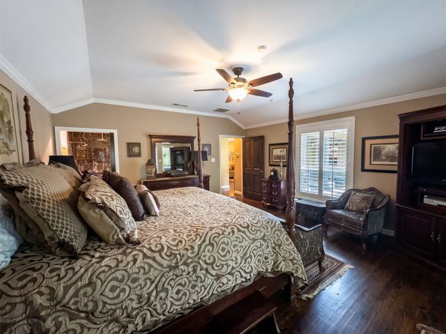 622 Ridgecrest Drive, Irving, TX 75060