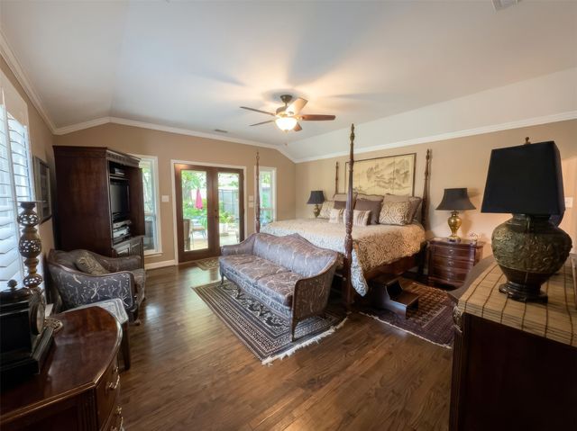 622 Ridgecrest Drive, Irving, TX 75060