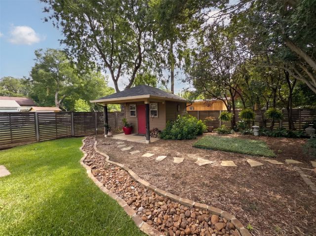 622 Ridgecrest Drive, Irving, TX 75060