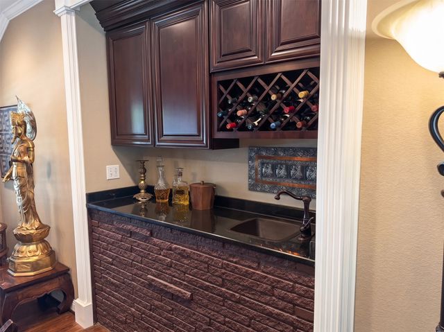 622 Ridgecrest Drive, Irving, TX 75060
