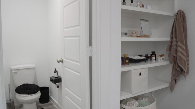 2913 Crown Gate Drive, Houston, TX 77047