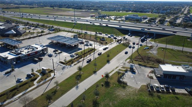 2913 Crown Gate Drive, Houston, TX 77047