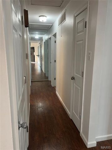 2231 Rosegarden Drive, St Louis, MO 63125