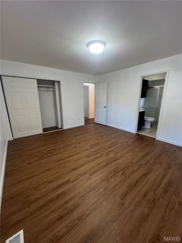 2231 Rosegarden Drive, St Louis, MO 63125