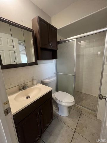 2231 Rosegarden Drive, St Louis, MO 63125