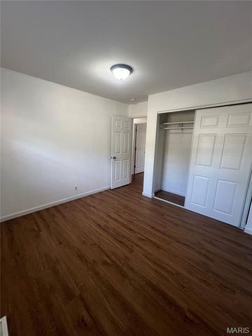 2231 Rosegarden Drive, St Louis, MO 63125