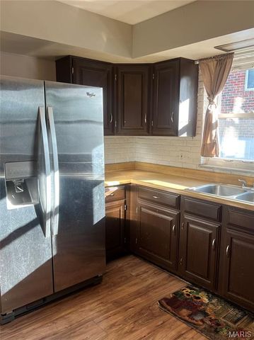 2231 Rosegarden Drive, St Louis, MO 63125