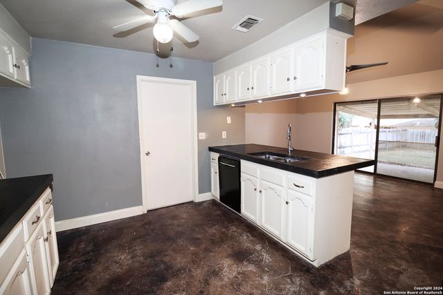 7227 Trace Buckle, San Antonio, TX 78240