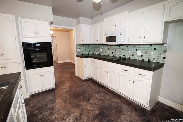 7227 Trace Buckle, San Antonio, TX 78240