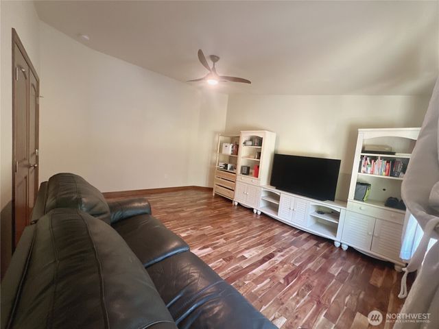 8205 Hide A Way Lane NW, Silverdale, WA 98383