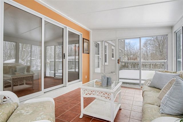 140 Overland, Henrietta, NY 14586