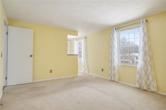 140 Overland, Henrietta, NY 14586