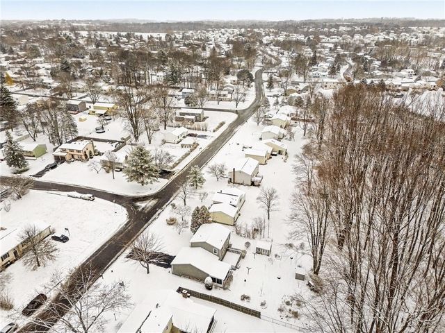 140 Overland, Henrietta, NY 14586