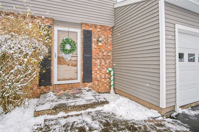 140 Overland, Henrietta, NY 14586